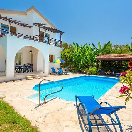 Sun Beach Villa Thio Polis エクステリア 写真